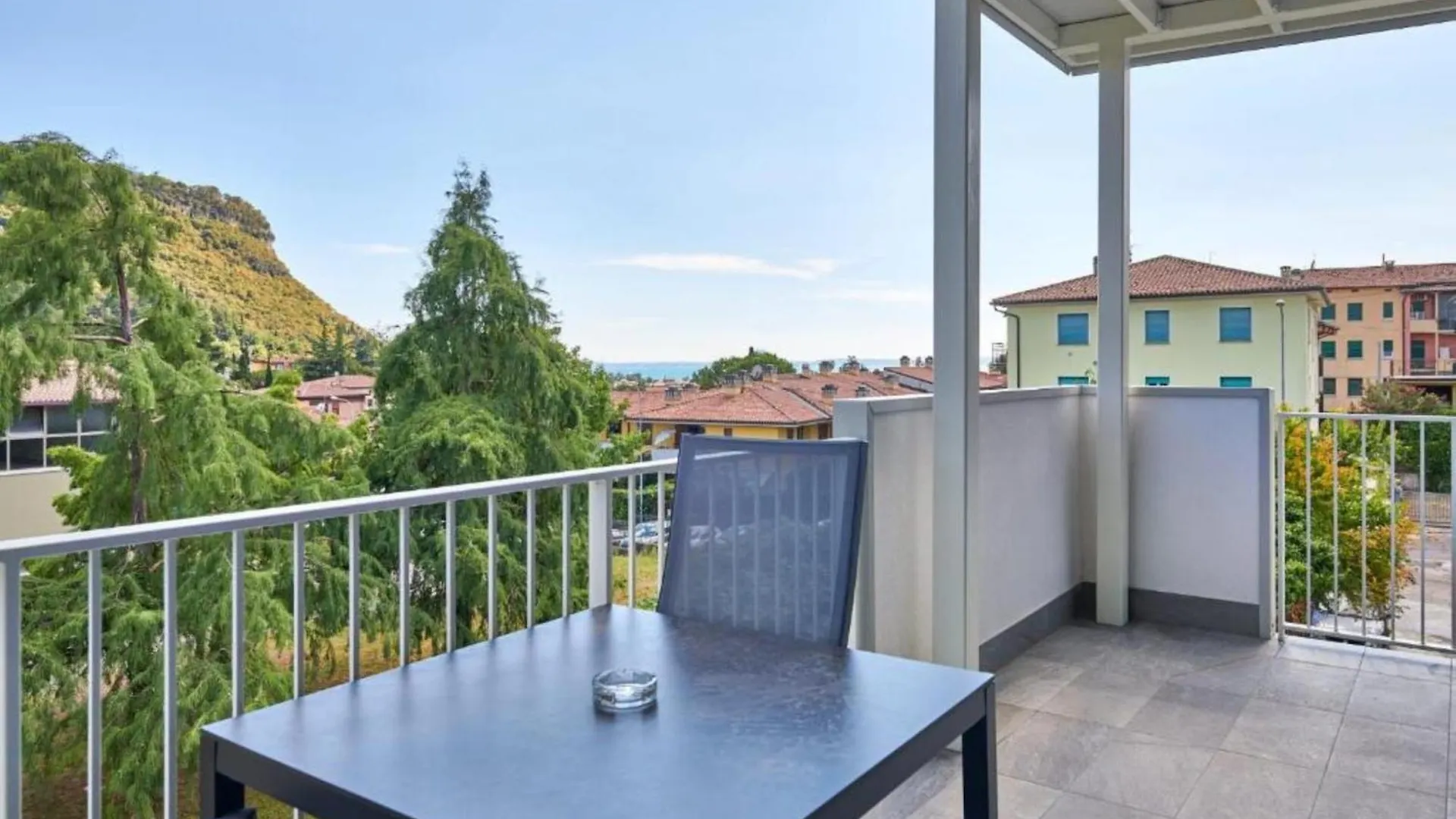 Panoramic Apartment Rudi Garda  0*, Garda (Verona)